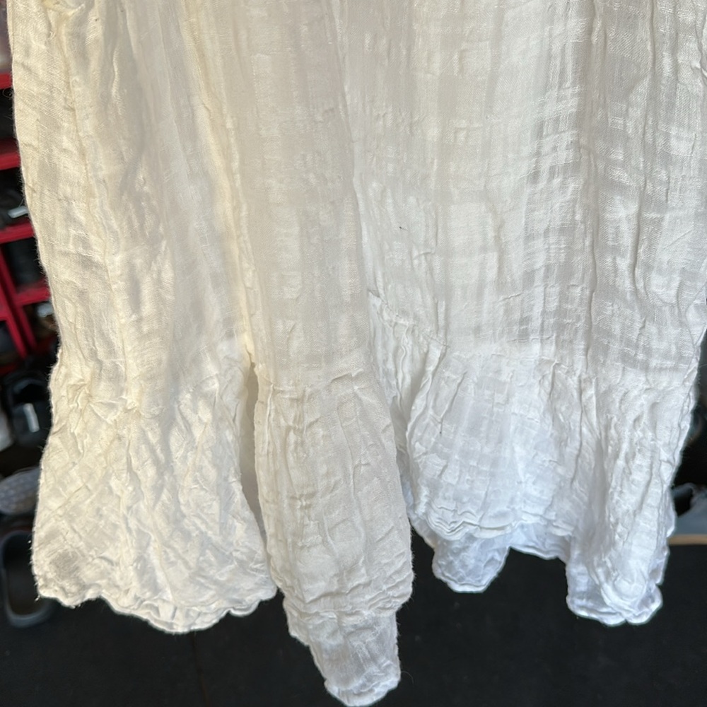 White Sleeveless Women's Top - Picture 5 of 5
